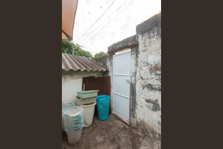 Casa para alugar com 80m², 2 quartos e 1 vagaSaída para rua lateral (acessibilidade)