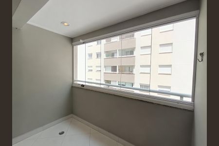Apartamento à venda com 68m², 2 quartos e 1 vaga