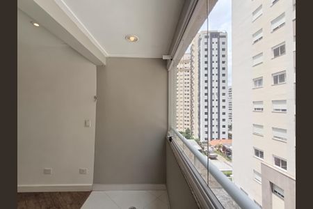 Apartamento à venda com 68m², 2 quartos e 1 vaga