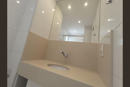 Apartamento à venda com 68m², 2 quartos e 1 vaga