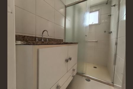 Apartamento à venda com 68m², 2 quartos e 1 vaga