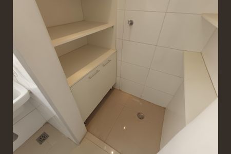 Apartamento à venda com 68m², 2 quartos e 1 vaga