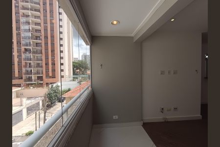 Apartamento à venda com 68m², 2 quartos e 1 vaga