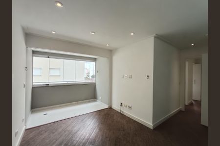 Apartamento à venda com 68m², 2 quartos e 1 vaga