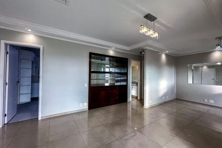 Apartamento para alugar com 94m², 2 quartos e 2 vagasSala