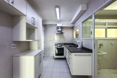 Apartamento para alugar com 94m², 2 quartos e 2 vagasCozinha