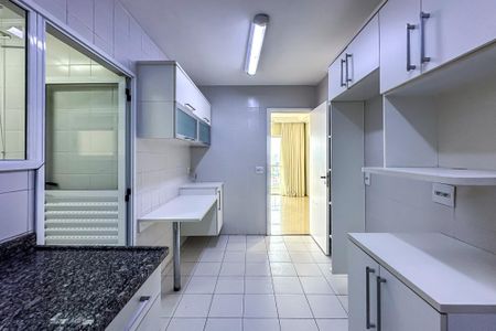 Apartamento para alugar com 94m², 2 quartos e 2 vagasCozinha