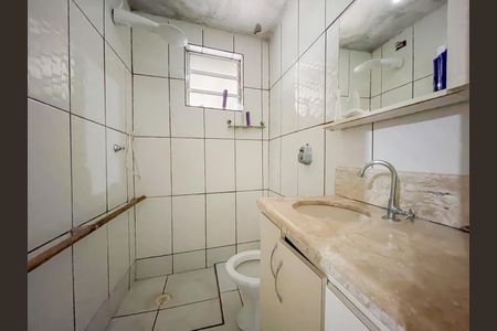 Casa à venda com 270m², 3 quartos e sem vaga Casa à venda com 270m², 3 quartos e sem vagaBanheiro