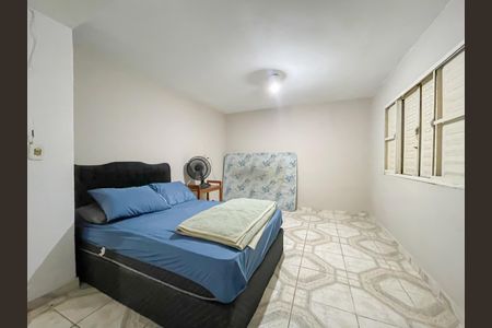 Casa à venda com 270m², 3 quartos e sem vaga Casa à venda com 270m², 3 quartos e sem vagaQuarto 1