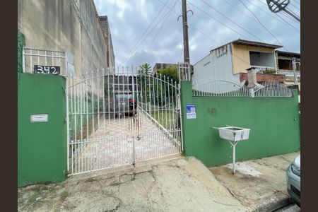 Casa à venda com 270m², 3 quartos e sem vaga Casa à venda com 270m², 3 quartos e sem vagaFachada