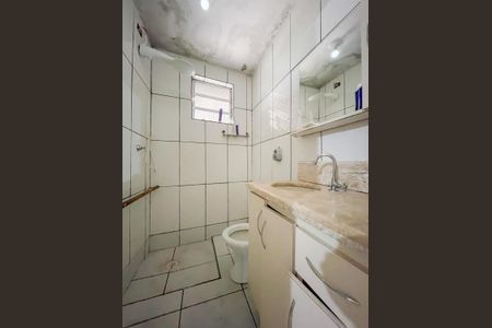 Casa à venda com 270m², 3 quartos e sem vaga Casa à venda com 270m², 3 quartos e sem vagaBanheiro
