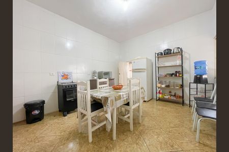 Casa à venda com 270m², 3 quartos e sem vaga Casa à venda com 270m², 3 quartos e sem vagaCozinha