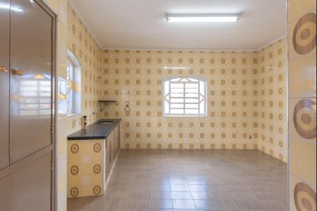 Casa à venda com 250m², 4 quartos e 5 vagas Casa à venda com 250m², 4 quartos e 5 vagasCozinha