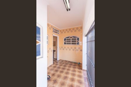 Casa à venda com 250m², 4 quartos e 5 vagas Casa à venda com 250m², 4 quartos e 5 vagasÁrea de Serviço