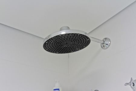 Apartamento à venda com 55m², 2 quartos e 1 vaga Apartamento à venda com 55m², 2 quartos e 1 vagaBanheiro