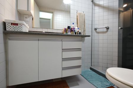 Apartamento à venda com 65m², 2 quartos e 1 vagaBanheiro da Suíte 
