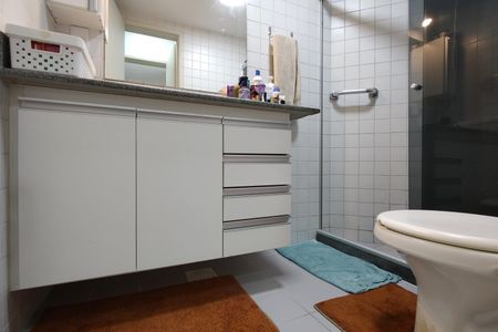 Apartamento à venda com 65m², 2 quartos e 1 vagaBanheiro da Suíte 