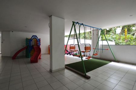 Apartamento à venda com 65m², 2 quartos e 1 vagaÁrea comum - Playground