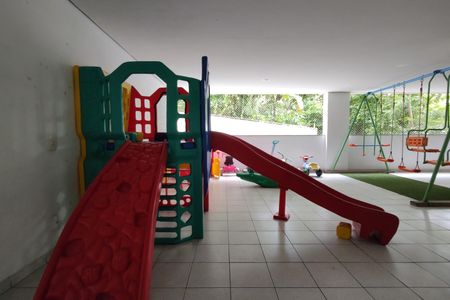 Apartamento à venda com 65m², 2 quartos e 1 vagaÁrea comum - Playground