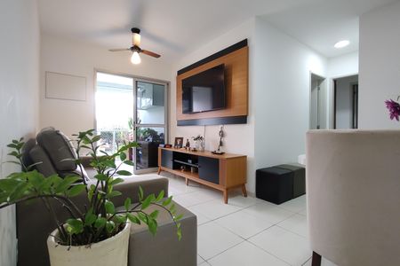 Apartamento à venda com 65m², 2 quartos e 1 vagaSala