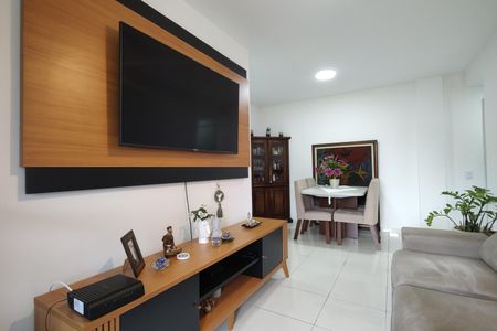 Apartamento à venda com 65m², 2 quartos e 1 vagaSala