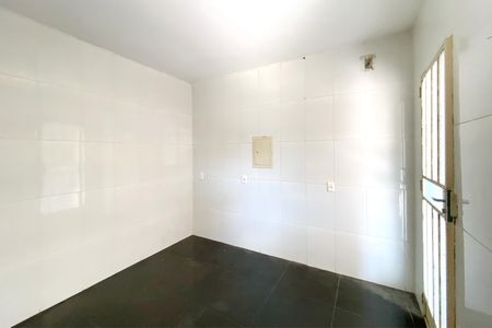 Casa para alugar com 360m², 3 quartos e 5 vagas Casa para alugar com 360m², 3 quartos e 5 vagasCozinha