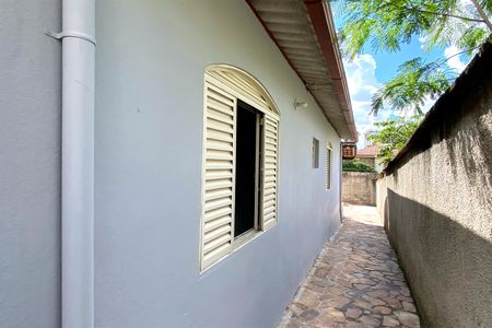Casa para alugar com 360m², 3 quartos e 5 vagas Casa para alugar com 360m², 3 quartos e 5 vagasCorredor externo