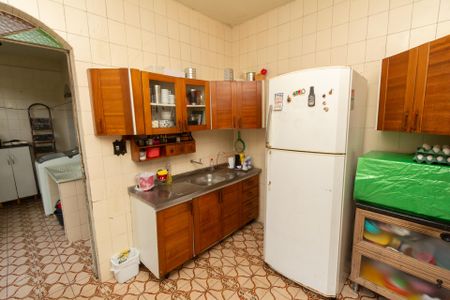 Casa à venda com 328m², 4 quartos e 5 vagasCozinha