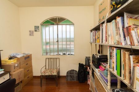 Casa à venda com 328m², 4 quartos e 5 vagasQuarto 2