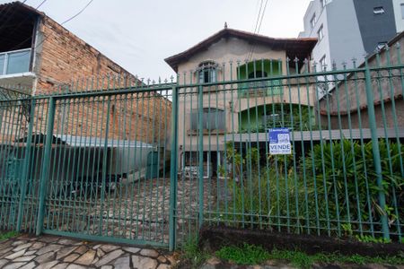 Casa à venda com 328m², 4 quartos e 5 vagasPlaquinha 10/03/26 UNRX-119