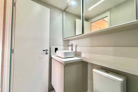 Apartamento para alugar com 31m², 1 quarto e sem vaga Apartamento para alugar com 31m², 1 quarto e sem vagaBanheiro da Suíte