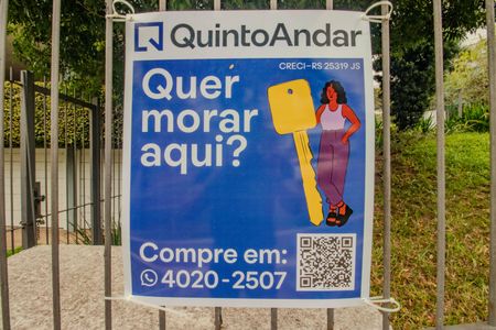 Apartamento à venda com 192m², 3 quartos e 1 vaga Apartamento à venda com 192m², 3 quartos e 1 vagaPlaquinha