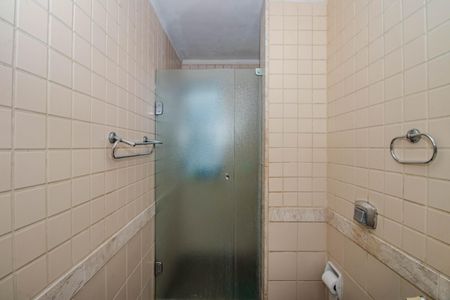 Apartamento à venda com 192m², 3 quartos e 1 vaga Apartamento à venda com 192m², 3 quartos e 1 vagaBanheiro Social