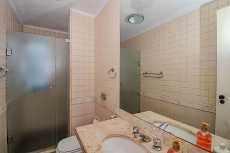 Apartamento à venda com 192m², 3 quartos e 1 vaga Apartamento à venda com 192m², 3 quartos e 1 vagaBanheiro Social