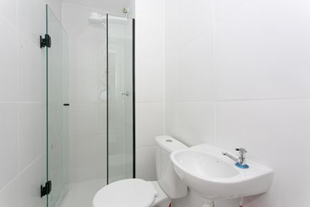 Apartamento para alugar com 33m², 2 quartos e sem vaga Apartamento para alugar com 33m², 2 quartos e sem vagaBanheiro