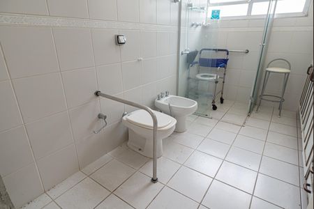 Apartamento à venda com 173m², 3 quartos e 2 vagasBanheiro 1