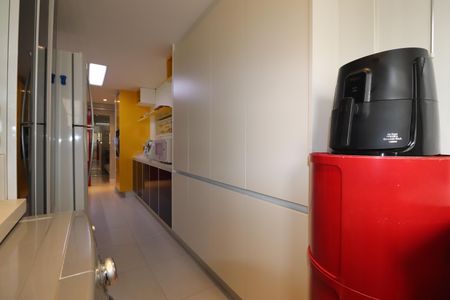 Apartamento à venda com 94m², 2 quartos e 2 vagasÁrea de Serviço