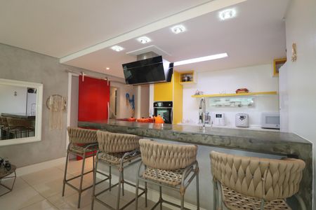 Apartamento à venda com 94m², 2 quartos e 2 vagasCozinha