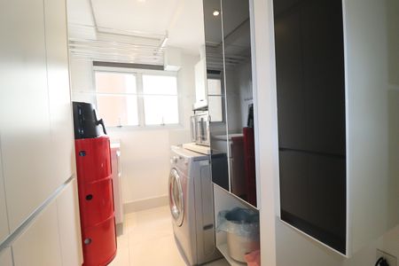 Apartamento à venda com 94m², 2 quartos e 2 vagasÁrea de Serviço