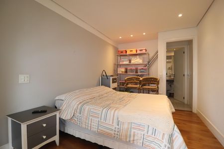 Apartamento à venda com 94m², 2 quartos e 2 vagasQuarto 2 suíte