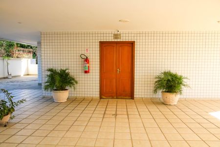 Apartamento à venda com 226m², 3 quartos e 4 vagas Apartamento à venda com 226m², 3 quartos e 4 vagasÁrea comum - Salão de festas