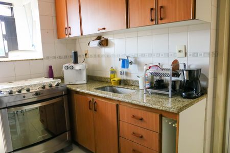 Apartamento à venda com 226m², 3 quartos e 4 vagas Apartamento à venda com 226m², 3 quartos e 4 vagasCozinha