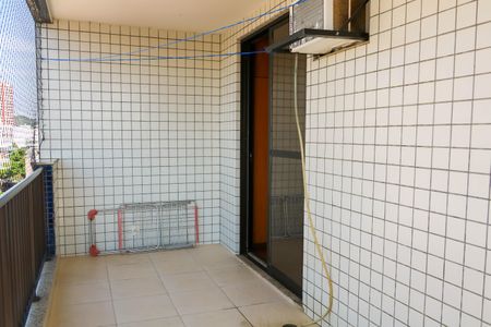 Apartamento à venda com 226m², 3 quartos e 4 vagas Apartamento à venda com 226m², 3 quartos e 4 vagasVaranda dos Quartos