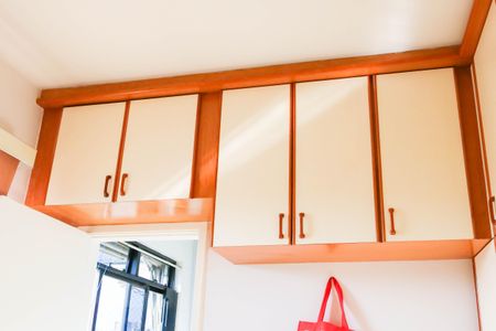 Apartamento à venda com 226m², 3 quartos e 4 vagas Apartamento à venda com 226m², 3 quartos e 4 vagasQuarto de Serviço