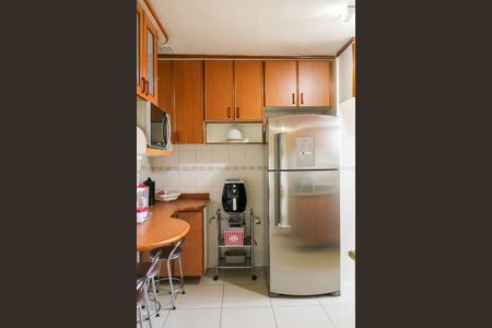 Apartamento à venda com 226m², 3 quartos e 4 vagas Apartamento à venda com 226m², 3 quartos e 4 vagasCozinha