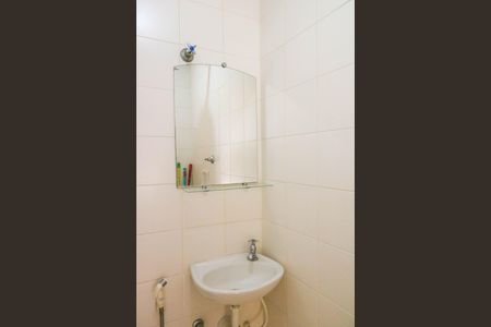 Apartamento à venda com 226m², 3 quartos e 4 vagas Apartamento à venda com 226m², 3 quartos e 4 vagasBanheiro de Serviço