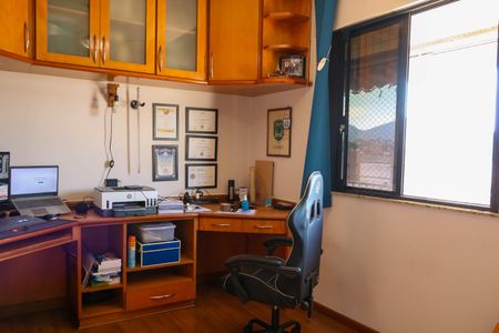 Apartamento à venda com 226m², 3 quartos e 4 vagas Apartamento à venda com 226m², 3 quartos e 4 vagasQuarto 2