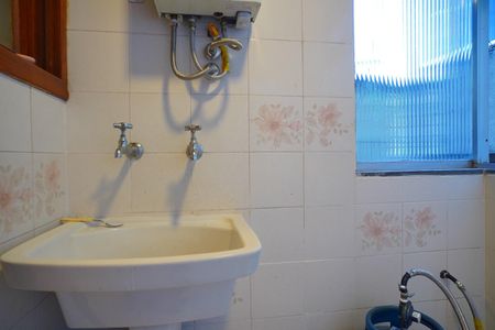 Apartamento para alugar com 65m², 2 quartos e 1 vagaÁrea  de serviço 