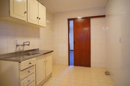 Apartamento para alugar com 65m², 2 quartos e 1 vagaCozinha 