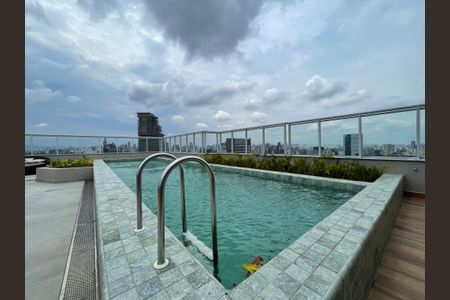 Apartamento para alugar com 32m², 1 quarto e sem vagaÁrea comum - Piscina